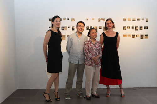    guo-peng-mother-and-the-2-curators